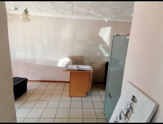 2 BEDROOM APARTMENT FOR SALE IN ANNADALE